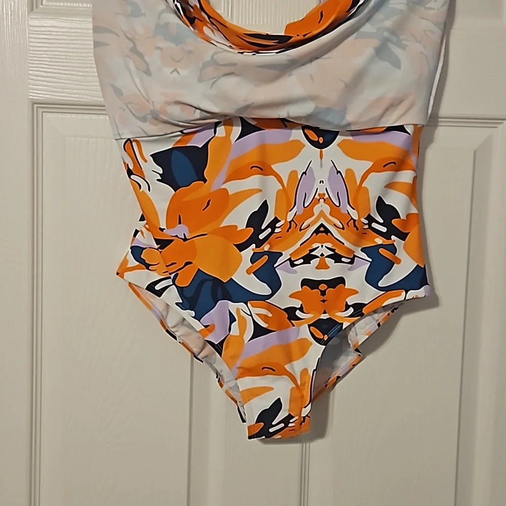 XL One Piece Bathing Suit - Picture 3 of 4